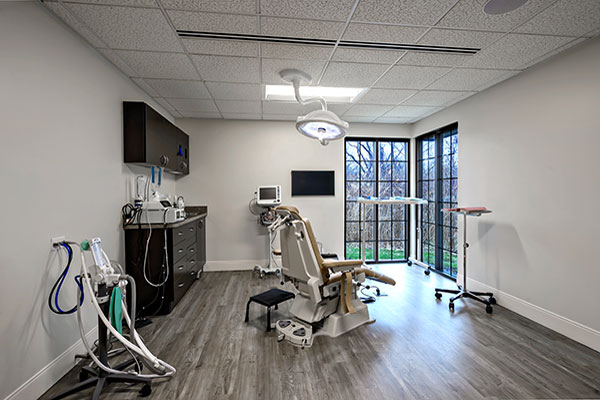 Dental exam room with dental chair at David Thurber, DDS - Oral & Maxillofacial Surgery in East Syracuse, NY.